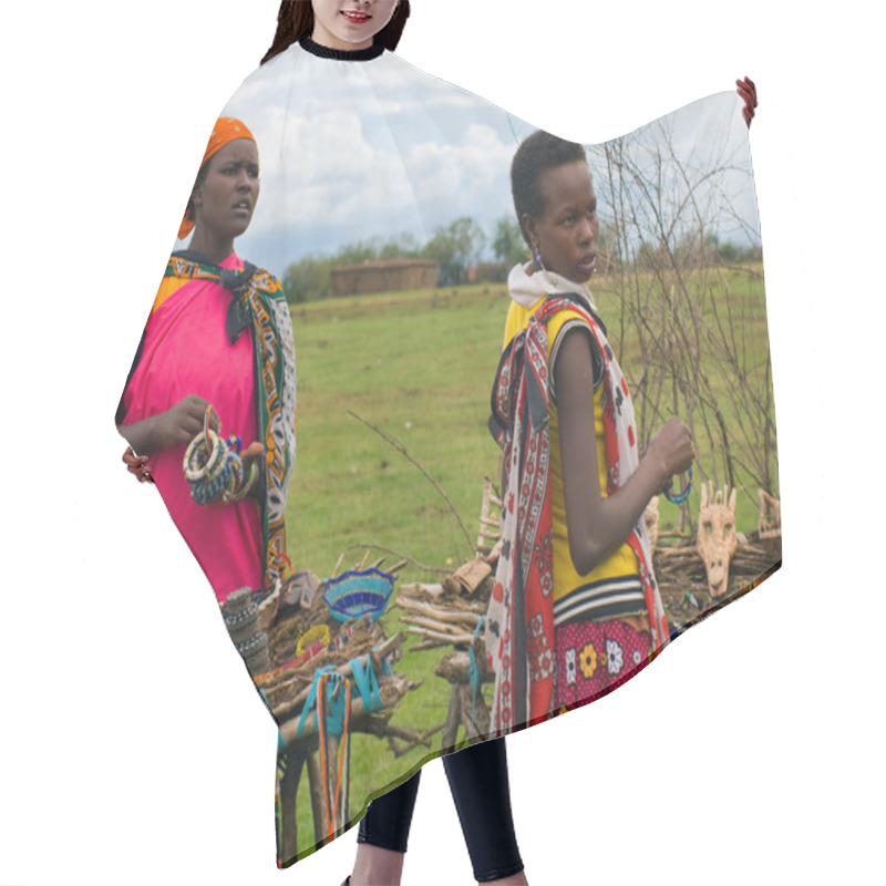 Personality  Maasai Women Hair Cutting Cape