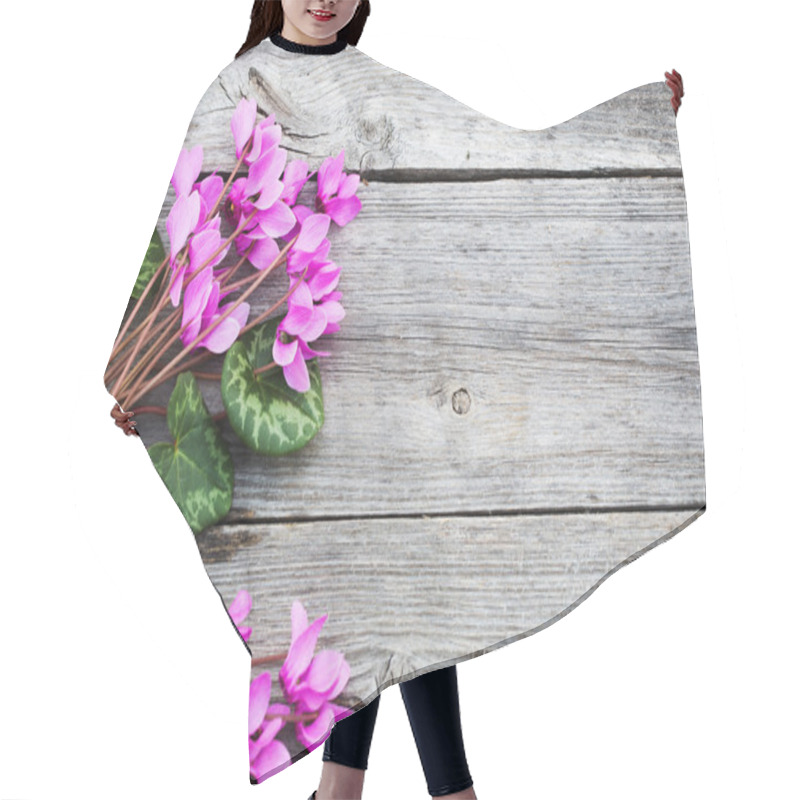 Personality  Flowers On Wooden Background Hair Cutting Cape