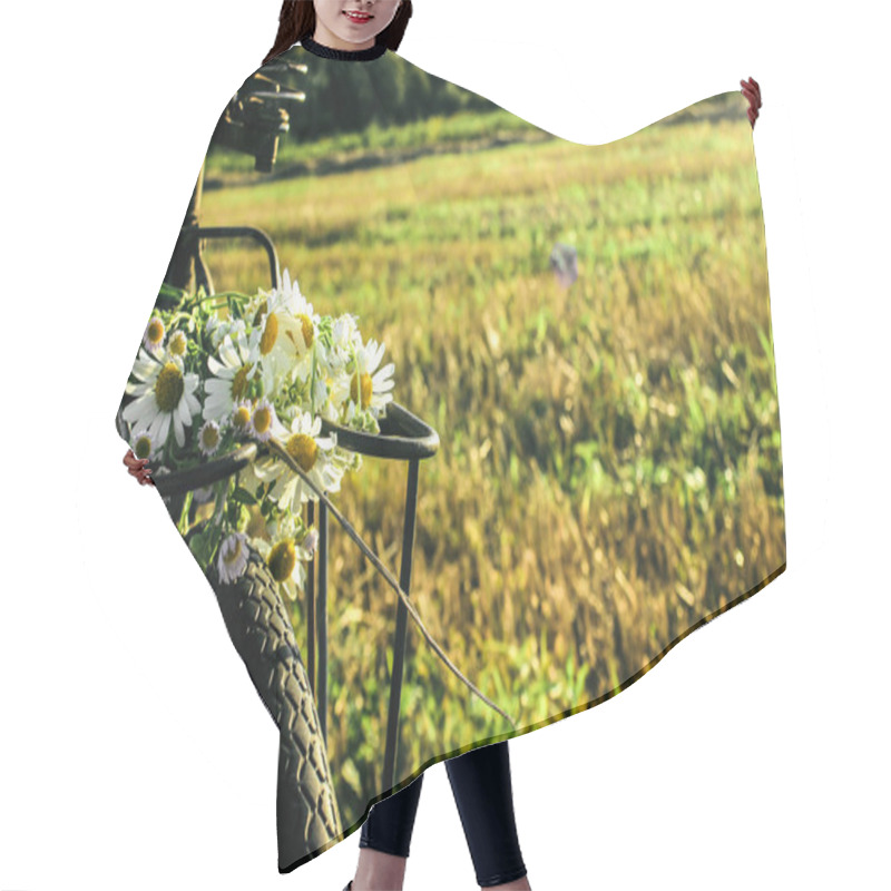 Personality  Daisies On Bicycle Seat  Hair Cutting Cape