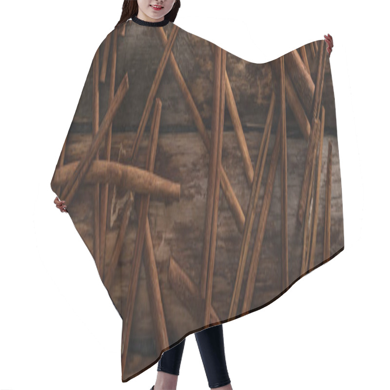 Personality  Top View Of Cinnamon Sticks Scattered On Wooden Background, Panoramic Shot Hair Cutting Cape