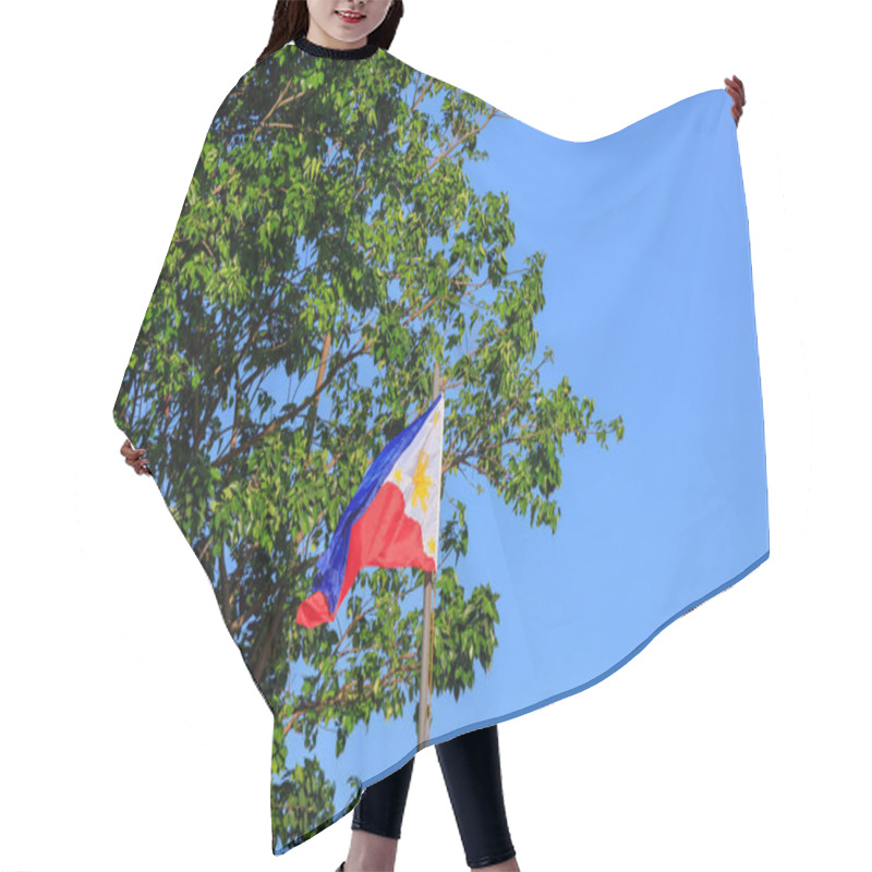 Personality  Philippine Flag On Clear Blue Sky Hair Cutting Cape