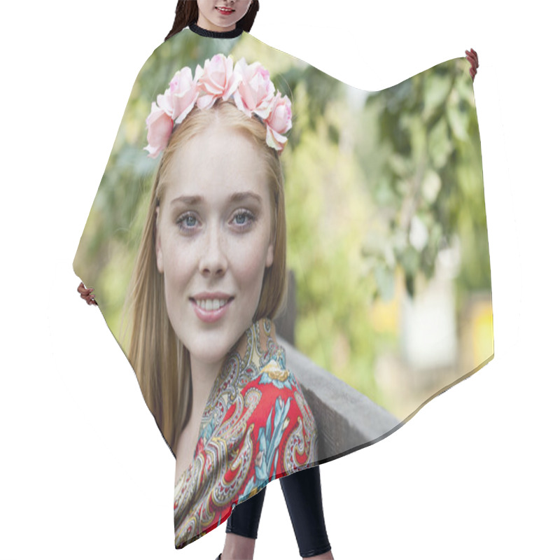 Personality  Beauty Woman In The National Patterned Scarf Hair Cutting Cape