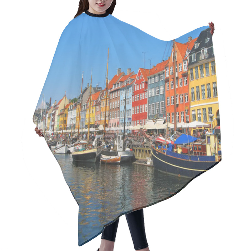 Personality  Copenhagen, Nyhavn Hair Cutting Cape