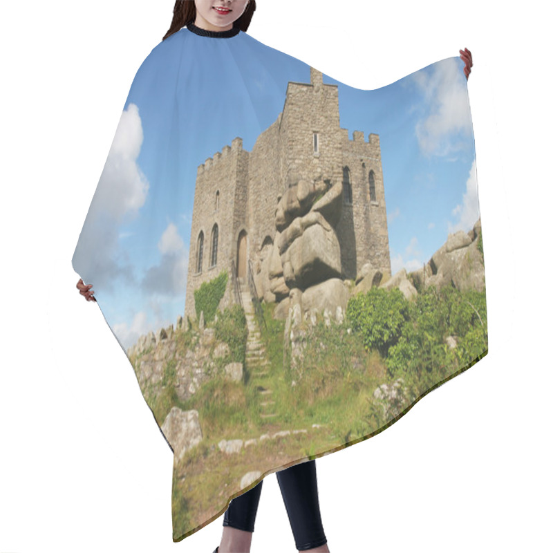 Personality  Hill Top Castle Hair Cutting Cape