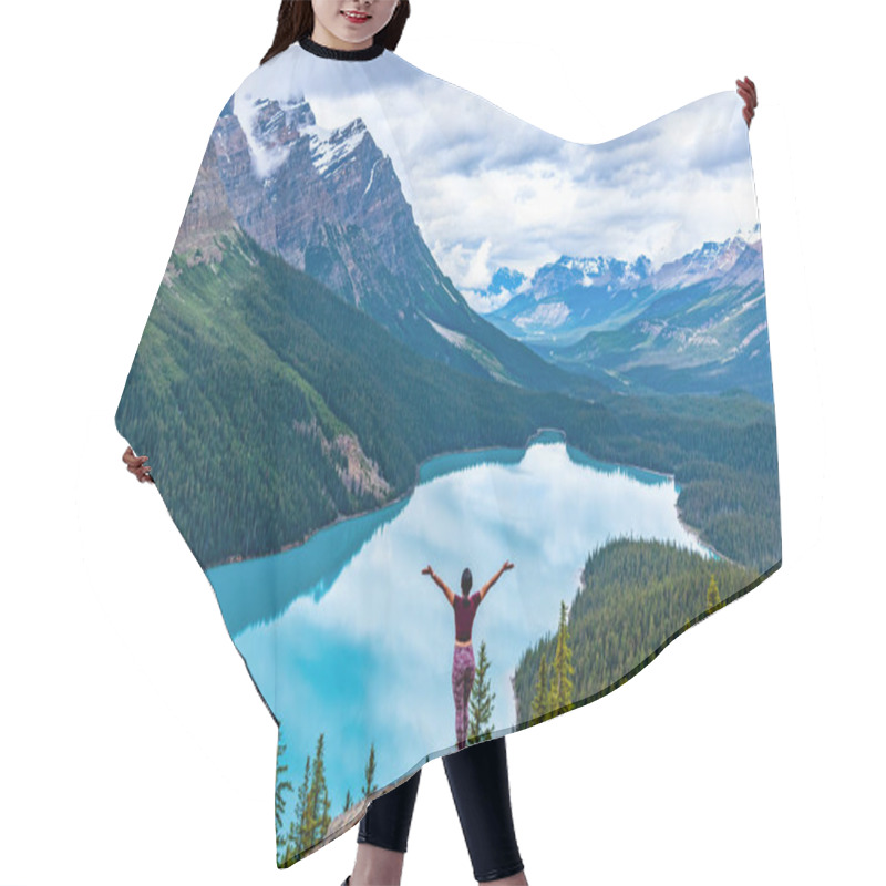 Personality  Woman Enjoying The View Of Peyto Lake, Alberta, Canada Hair Cutting Cape