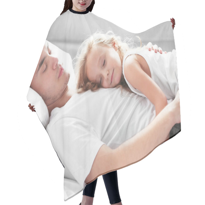 Personality  Father And Daughter Sleeping In Bed Hair Cutting Cape