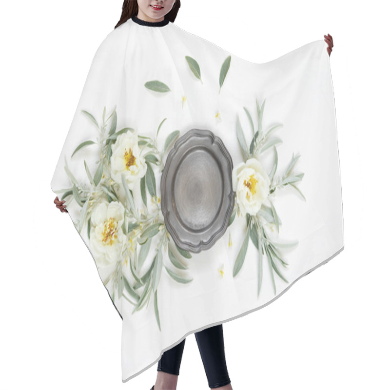 Personality  Decorative Composition With Metal  Plate And Rose Flowers Hair Cutting Cape