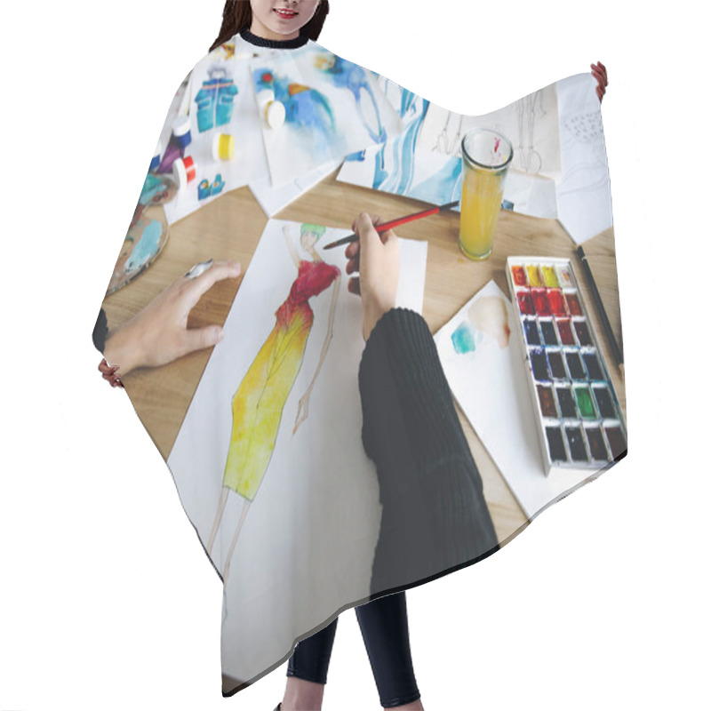 Personality  Fashion Designer Drawing Sketch Hair Cutting Cape