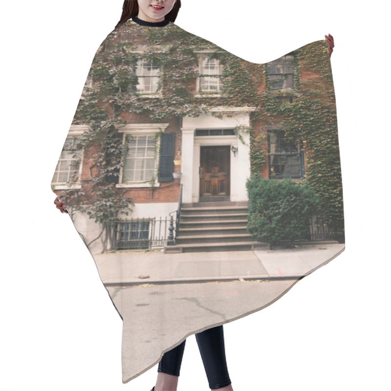 Personality  House With White Windows And Green Ivy On Urban Street In Brooklyn Heights District Of New York City Hair Cutting Cape