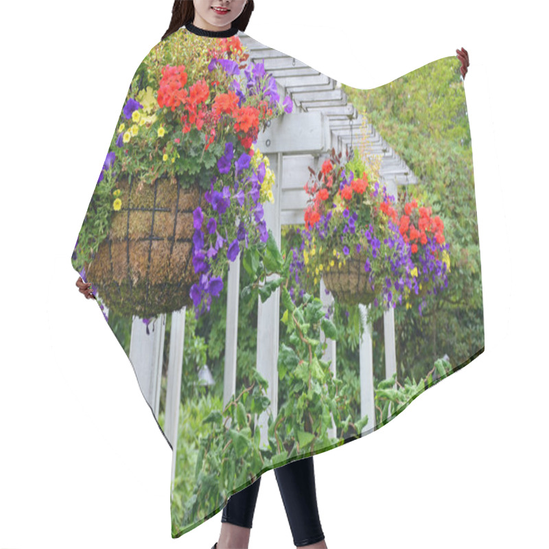 Personality  Hanging Flower Baskets Hair Cutting Cape