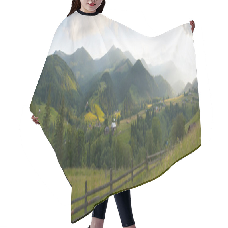 Personality  Mountain Village Hair Cutting Cape