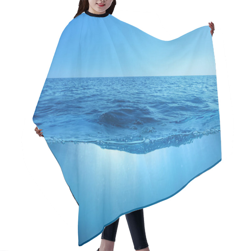 Personality  Abstract Design Of Water Split Hair Cutting Cape