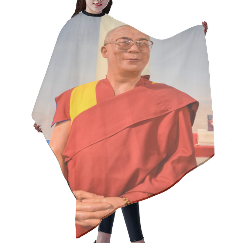 Personality  Wax Portrait Of Dalai Lama At Madame Tussaud's Museum In New York Hair Cutting Cape