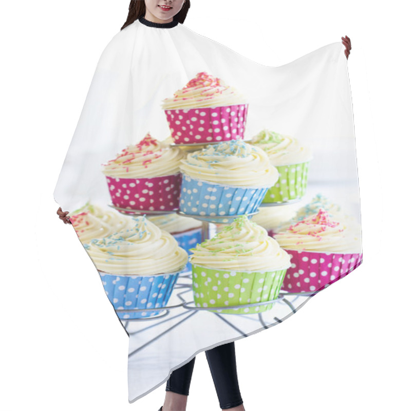 Personality  Cupcake Stand Hair Cutting Cape