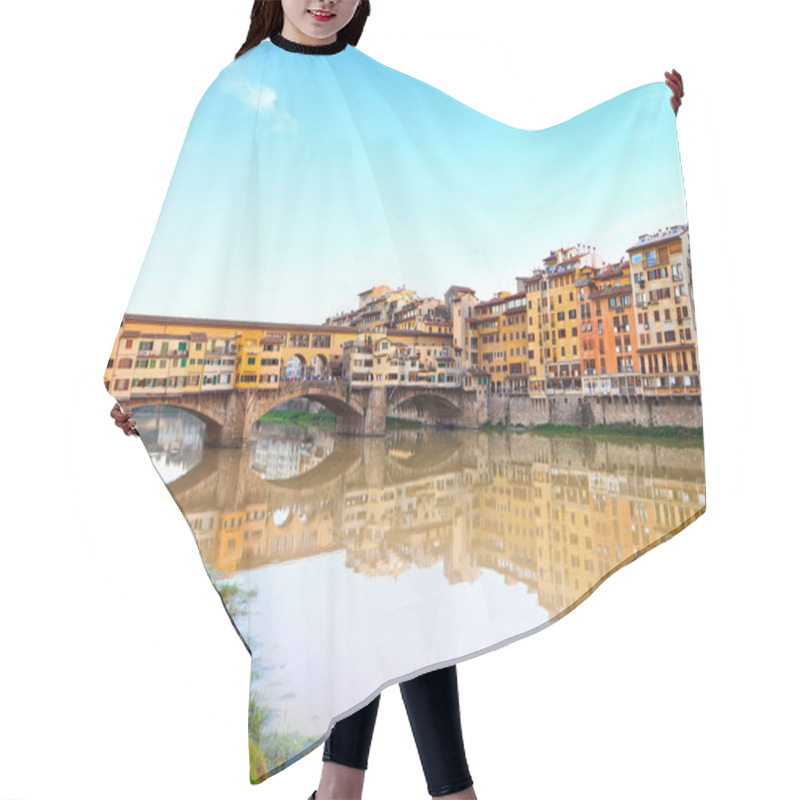 Personality  Ponte Vecchio, Old Bridge, Arno River In Florence. Tuscany, Ital Hair Cutting Cape