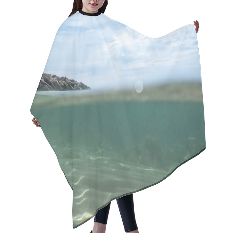 Personality  Split Photography Rock Green Underwater. High Quality Photo Hair Cutting Cape