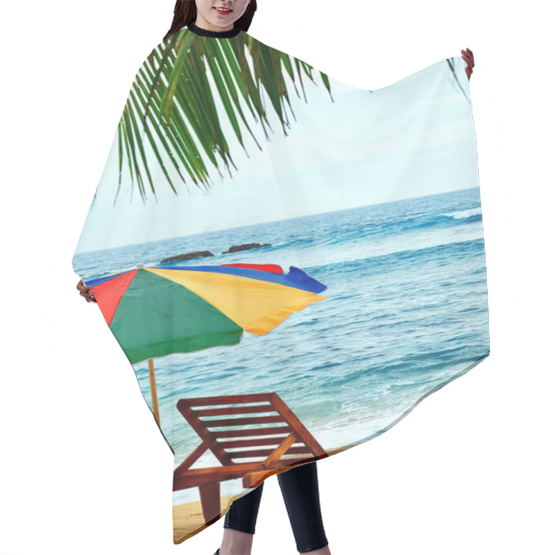 Personality  Umbrella And Lounge Chair On The Exotic Island Hair Cutting Cape