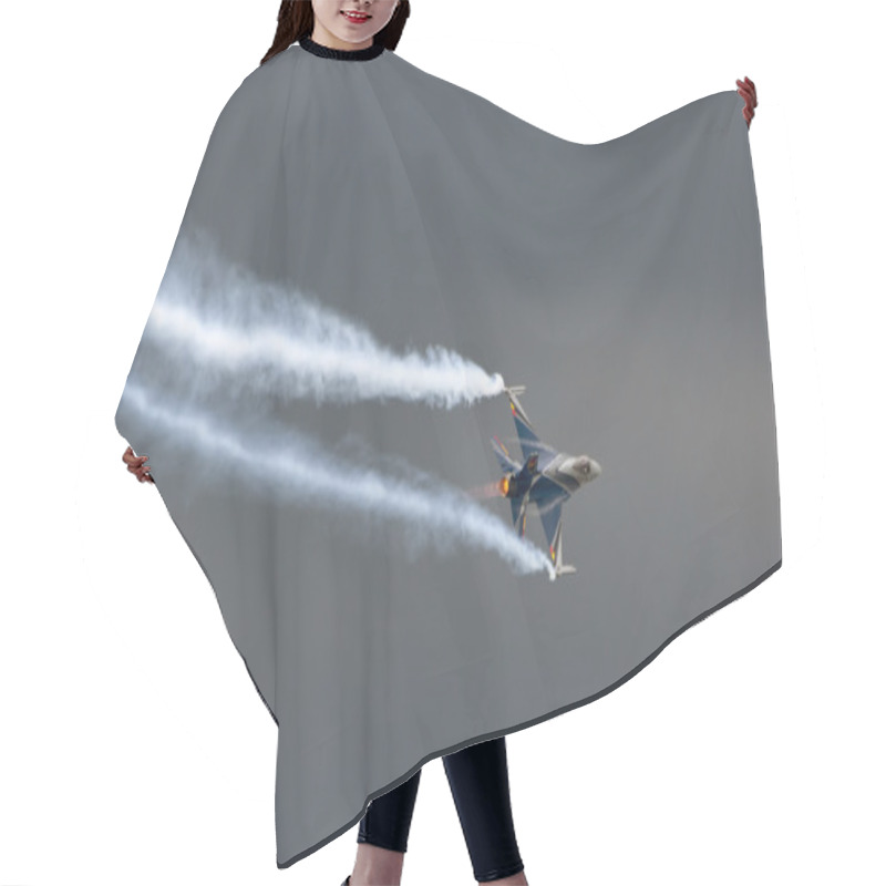 Personality  F-16 Demo Hair Cutting Cape