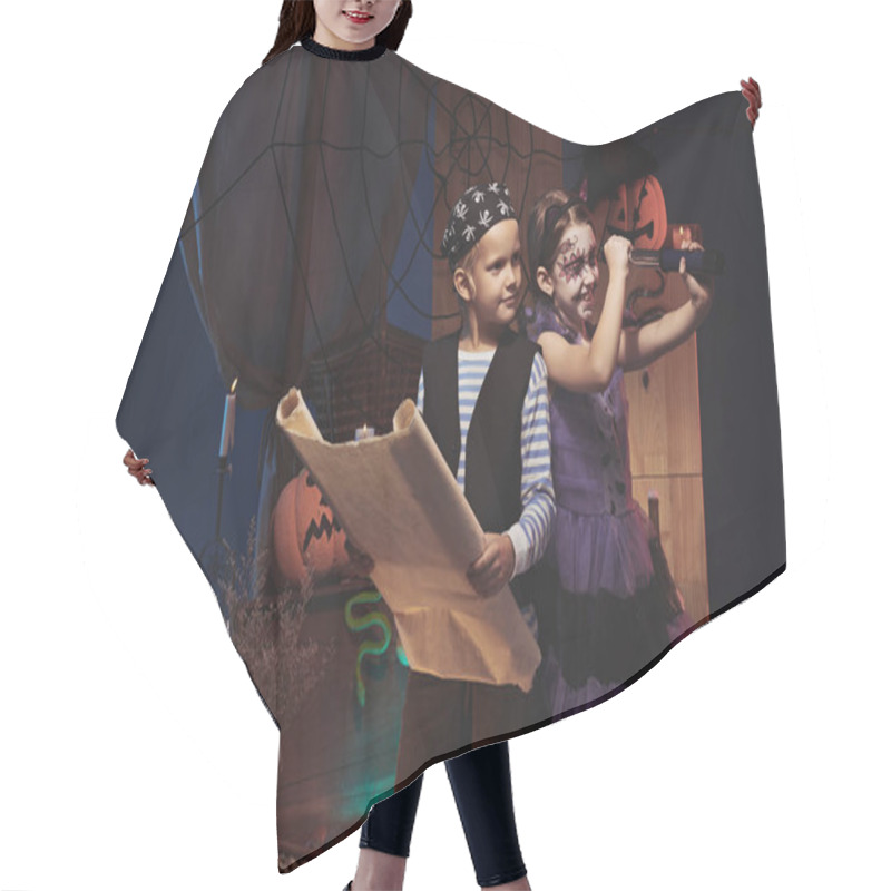 Personality  Kids In Costumes Playing On Pirate Ship Hair Cutting Cape