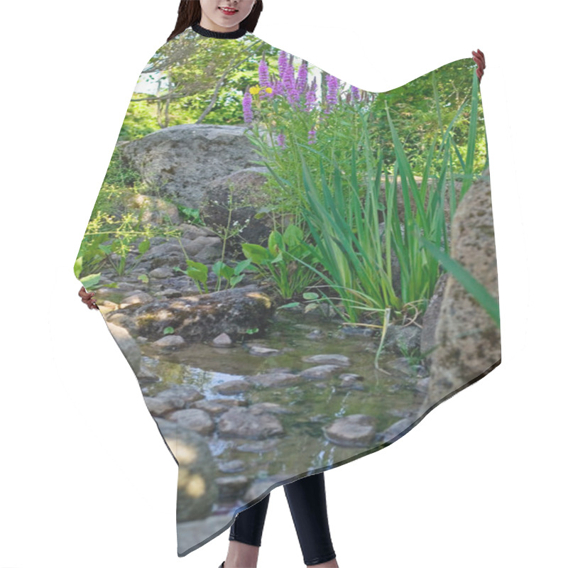 Personality  River With Flower Around Hair Cutting Cape