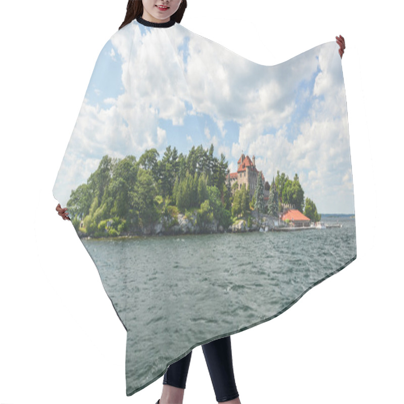 Personality  SInger Castle, Dark Island, New York Hair Cutting Cape