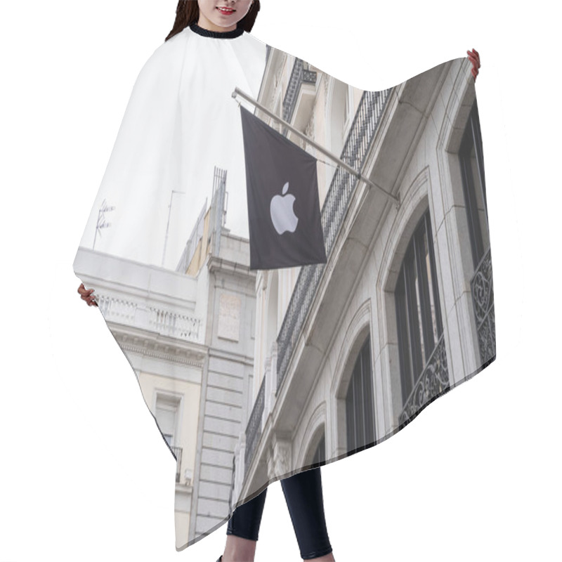 Personality  Madrid, Spain - January 25, 2020: Apple Store Exterior With Mac  Hair Cutting Cape