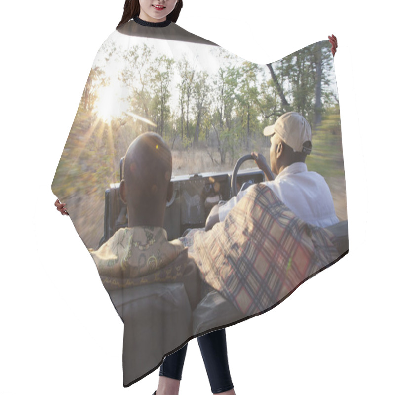 Personality  Game Drive Hair Cutting Cape