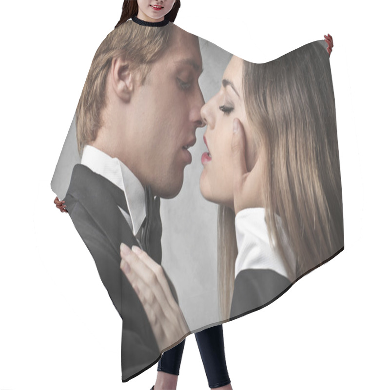 Personality  Elegant Couple Of Young Lovers Hair Cutting Cape