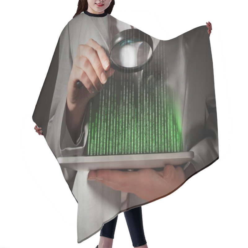 Personality  Businesswoman With Magnifier Glass Hair Cutting Cape