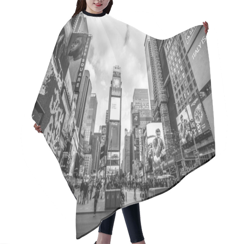 Personality  New York, United States - January 5, 2020: Famous Times Square In New York, Black And White Hair Cutting Cape