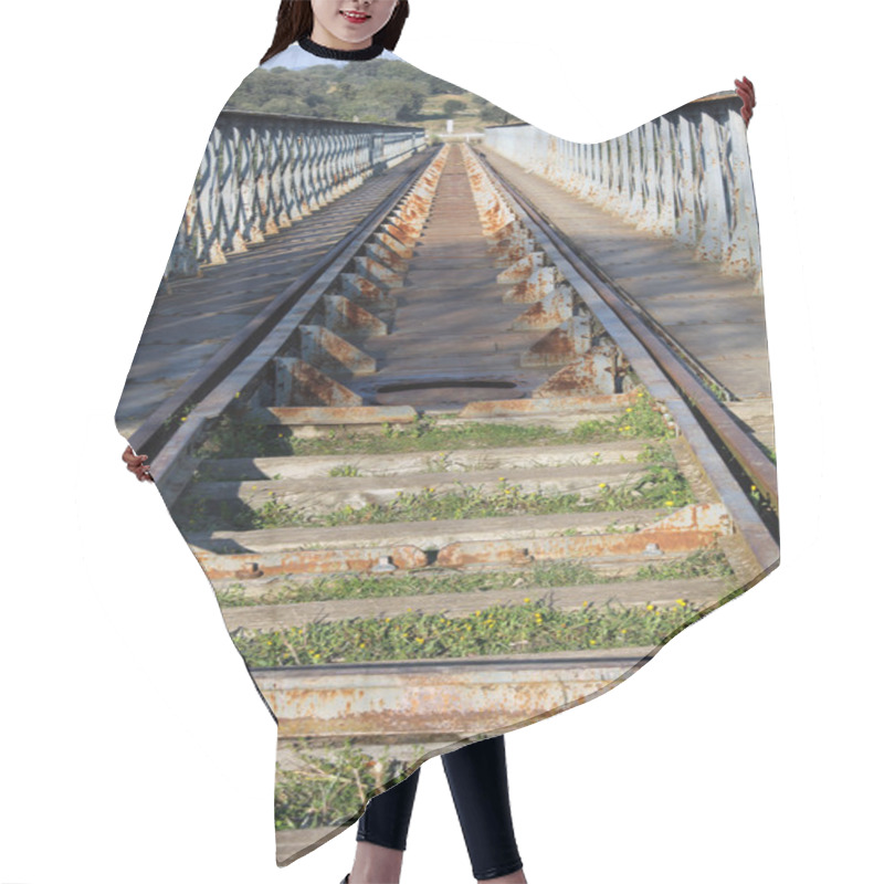 Personality  Iron Bridge Hair Cutting Cape