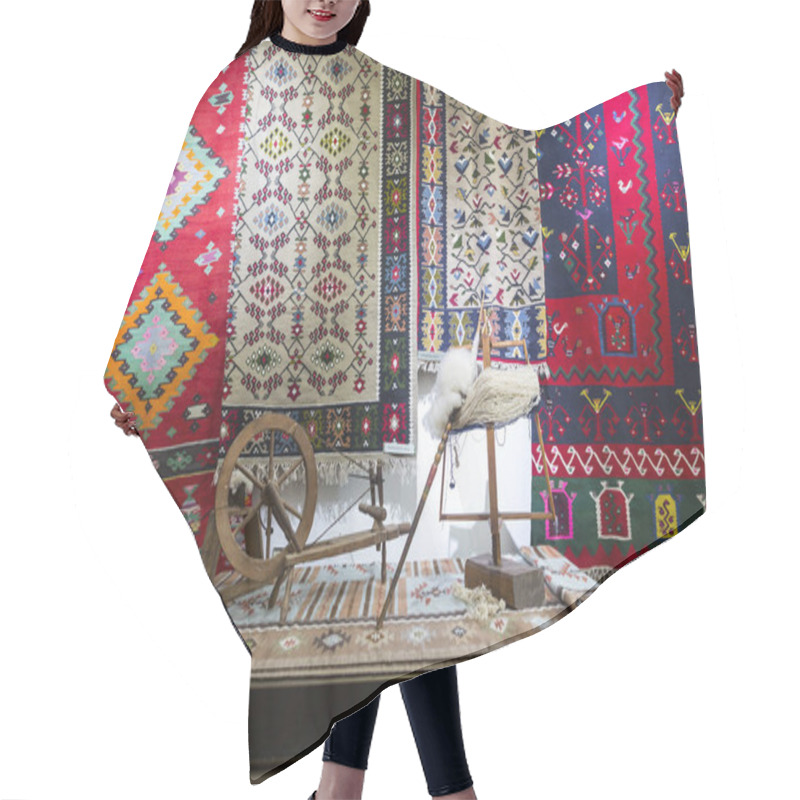 Personality  Weaving Equipment For Chiprovtsi Carpets (rugs) Hair Cutting Cape