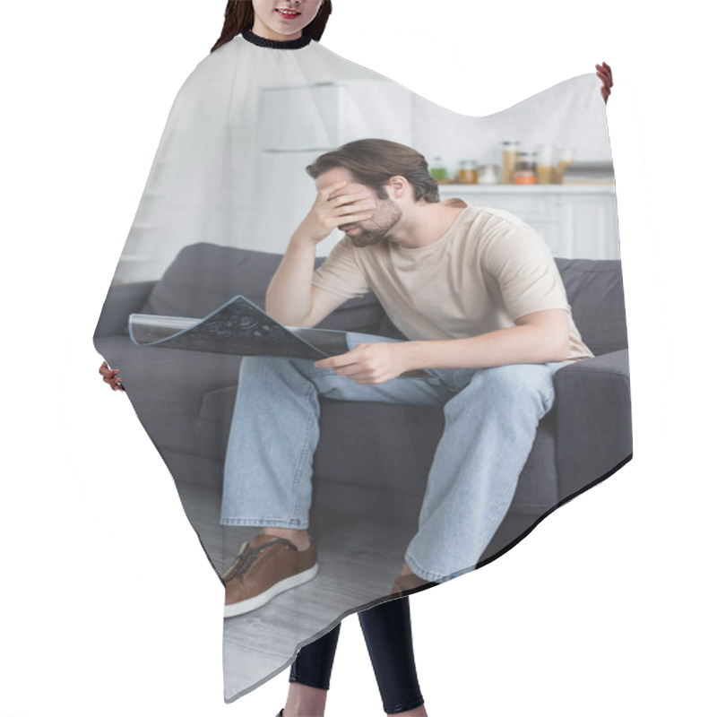 Personality  Man Holding Hand Near Face And Mri Scan  Hair Cutting Cape