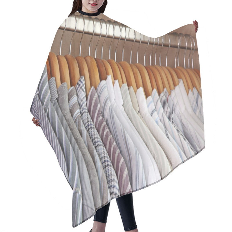 Personality  Clothes Hanger With Man's Shirts Hair Cutting Cape