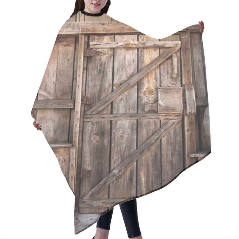 Personality  Wooden Door Detail Hair Cutting Cape