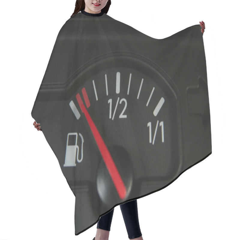 Personality  Empty Fuel Tank Hair Cutting Cape