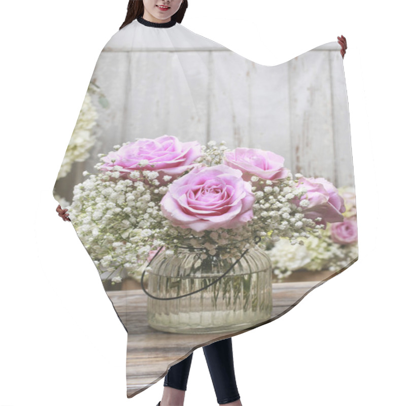 Personality  Bouquet Of Roses In Glass Vase Hair Cutting Cape