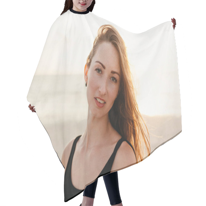 Personality  Portrait Hair Cutting Cape