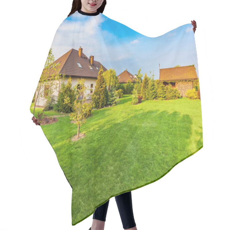 Personality  Backyard Of A Family House Hair Cutting Cape