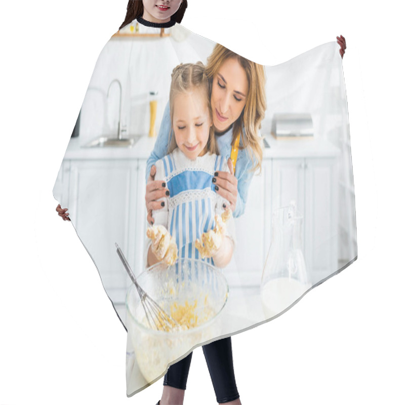 Personality  Smiling Mother Hugging Cute Daughter During Cooking Dough Hair Cutting Cape