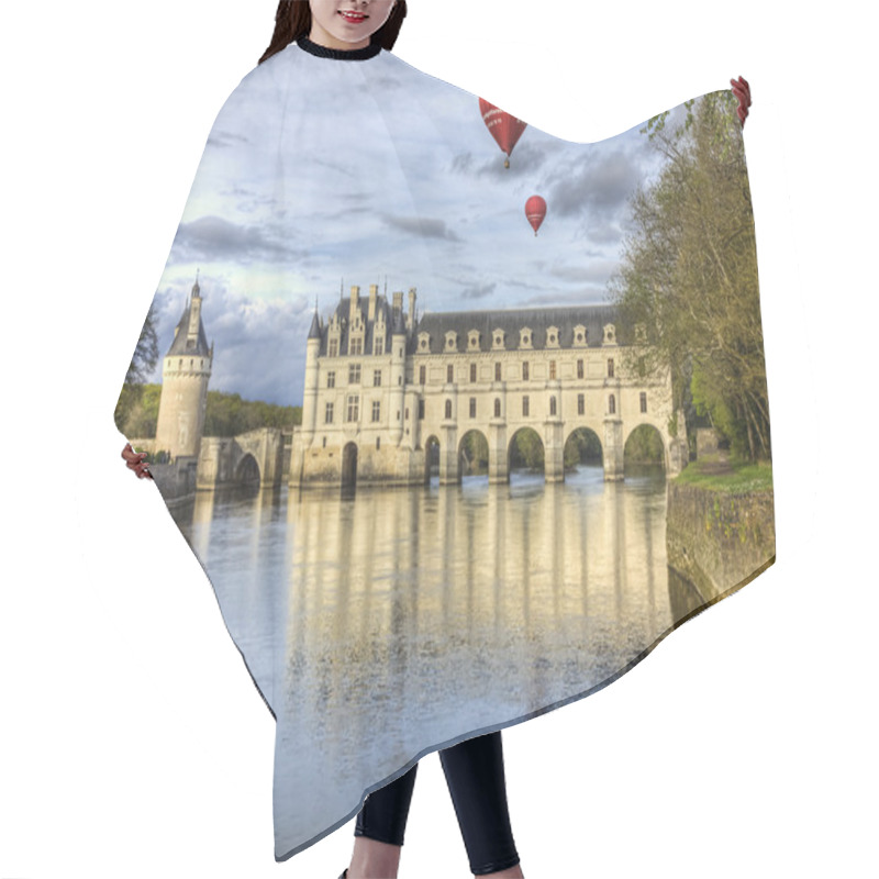 Personality  Chenonceau Castle Hair Cutting Cape