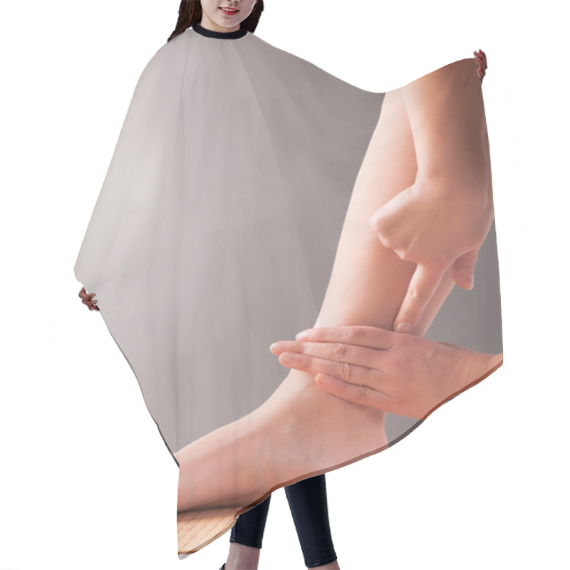 Personality  Acupuncture SANYINJIAO SP-6 Hair Cutting Cape