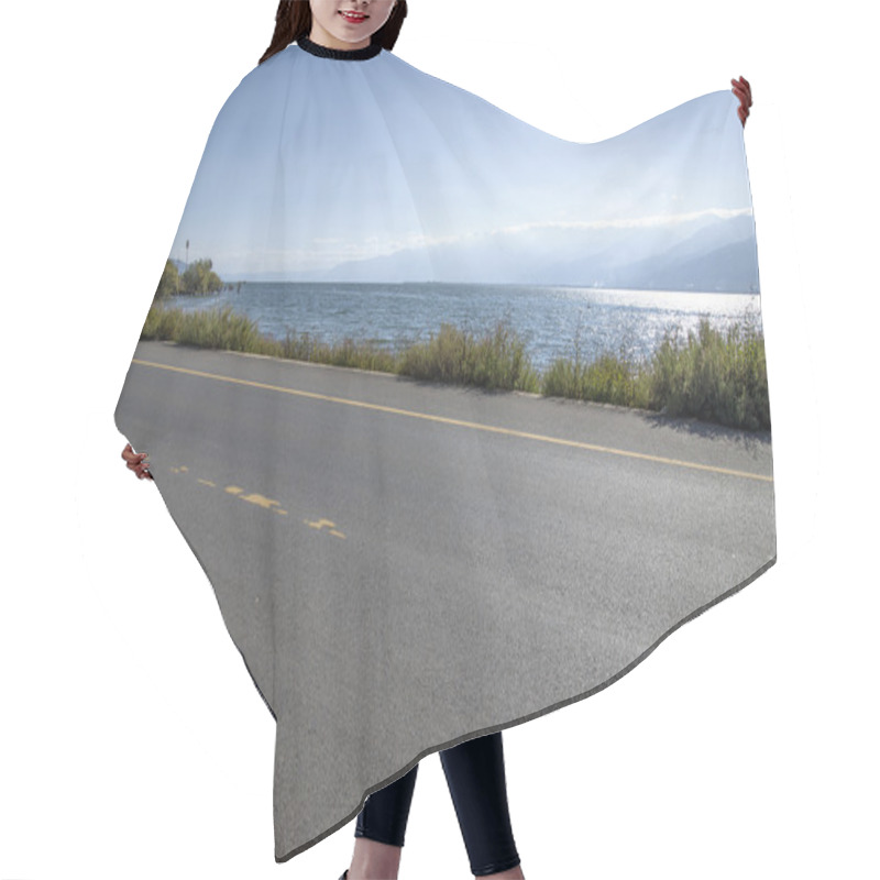 Personality  Quiet Lakeside Road Hair Cutting Cape