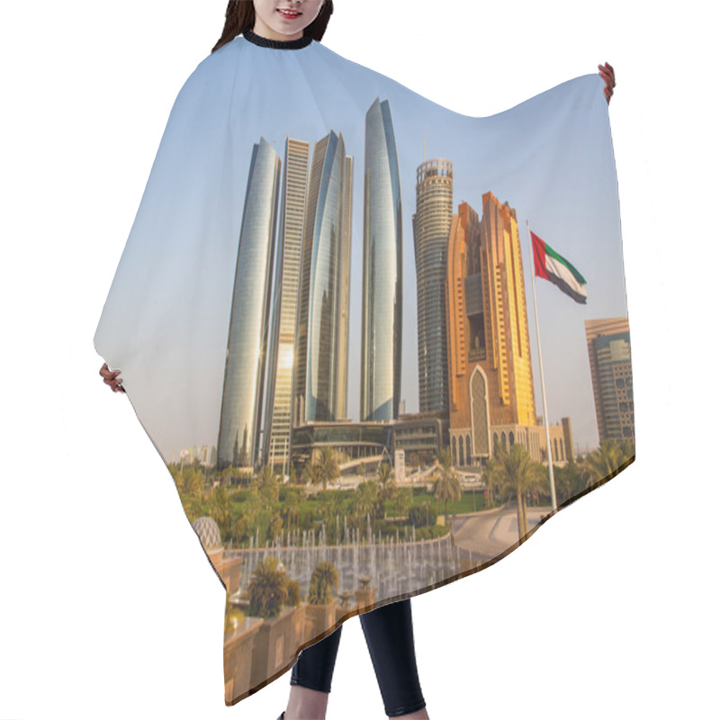 Personality  Skyscraper In Emirates Hair Cutting Cape