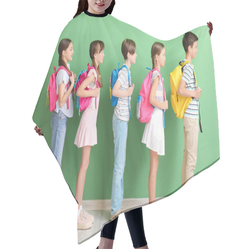 Personality  Little Pupils With Backpacks Near Green Wall Hair Cutting Cape