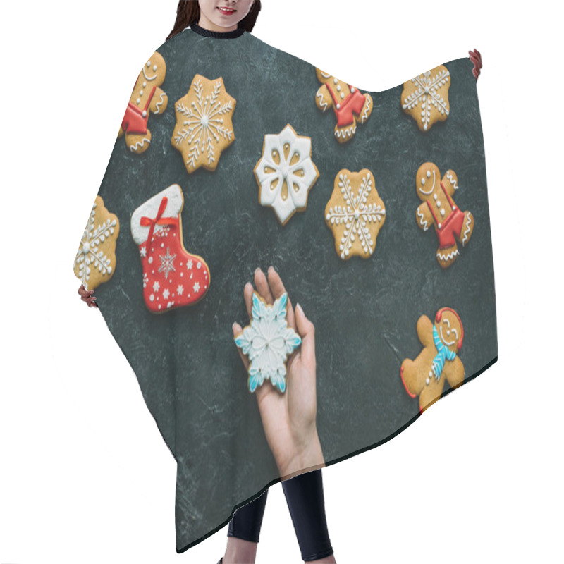 Personality  Hand With Homemade Gingerbreads Hair Cutting Cape