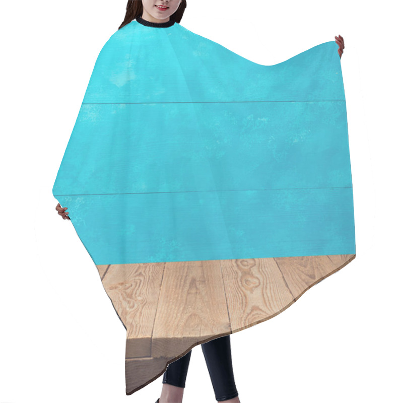 Personality  Empty Wooden Deck Table  Hair Cutting Cape