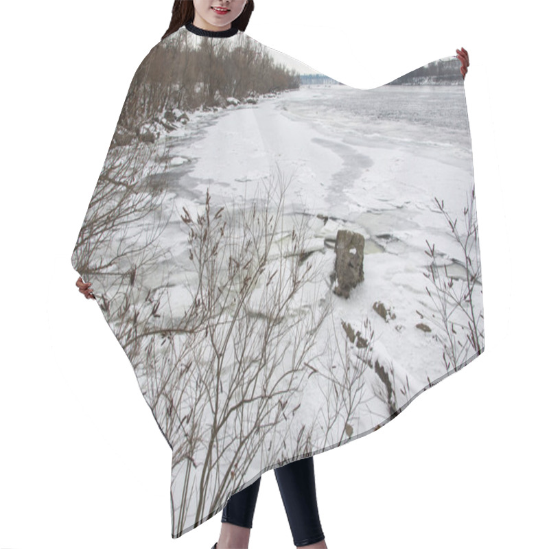 Personality  Frozen River Landscape With Snow-covered Banks And Bare Trees, Showcasing The Serene Beauty Of Winter. Ideal For Seasonal And Nature-themed Projects. Hair Cutting Cape