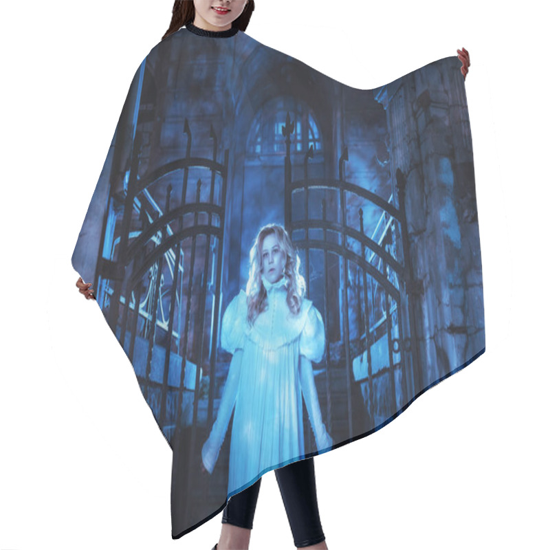 Personality  Ghost In Night Hair Cutting Cape