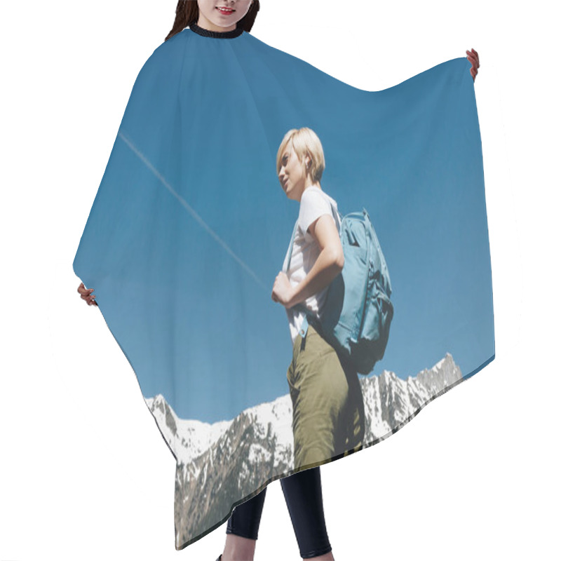 Personality  Trekking Hair Cutting Cape